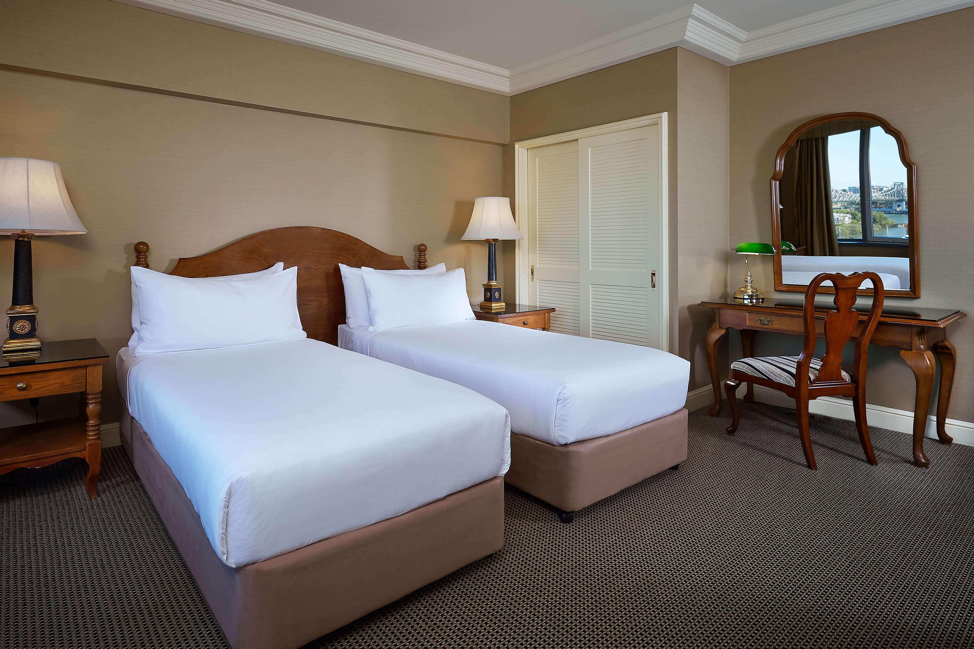 Stamford Plaza Brisbane Exterior foto A room at the hotel